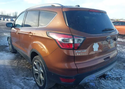 2017 Ford Escape Titanium из США, поврежденный, VIN 1FMCU9J96HUA65227